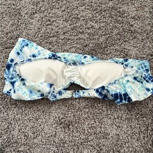 Victoria secret flounce medium top